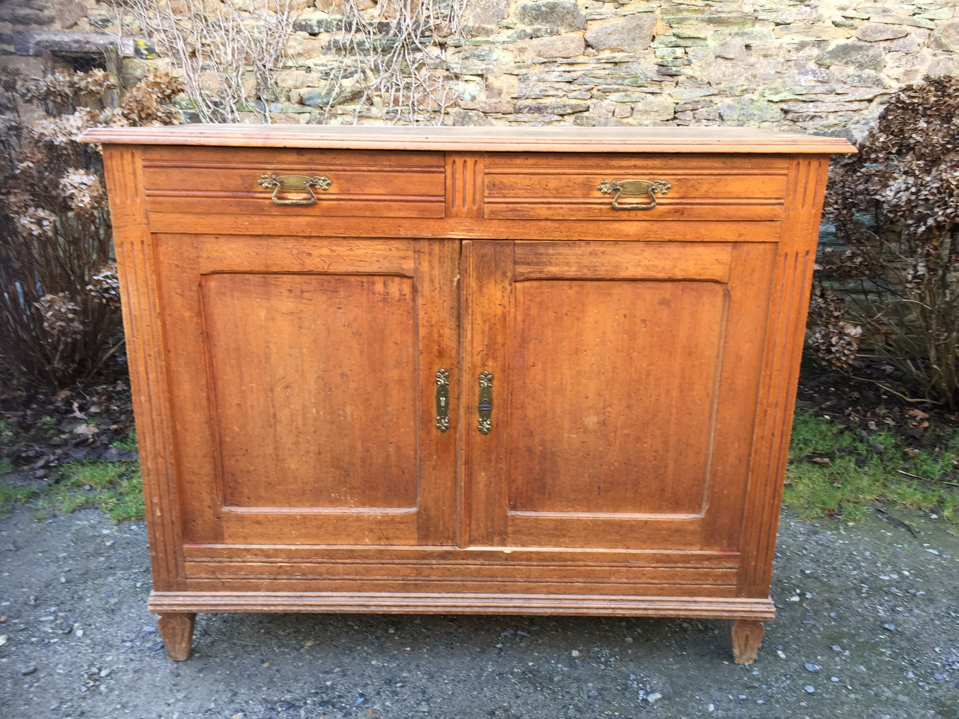 Vintage Parisian buffet with 2 bodies in white poplar wood