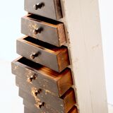 Modernist drawer chest of drawers