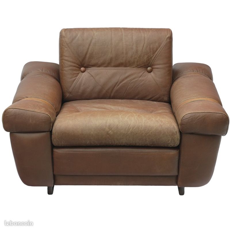 Fauteuil club Brazil style, cuir pleine fleur patiné