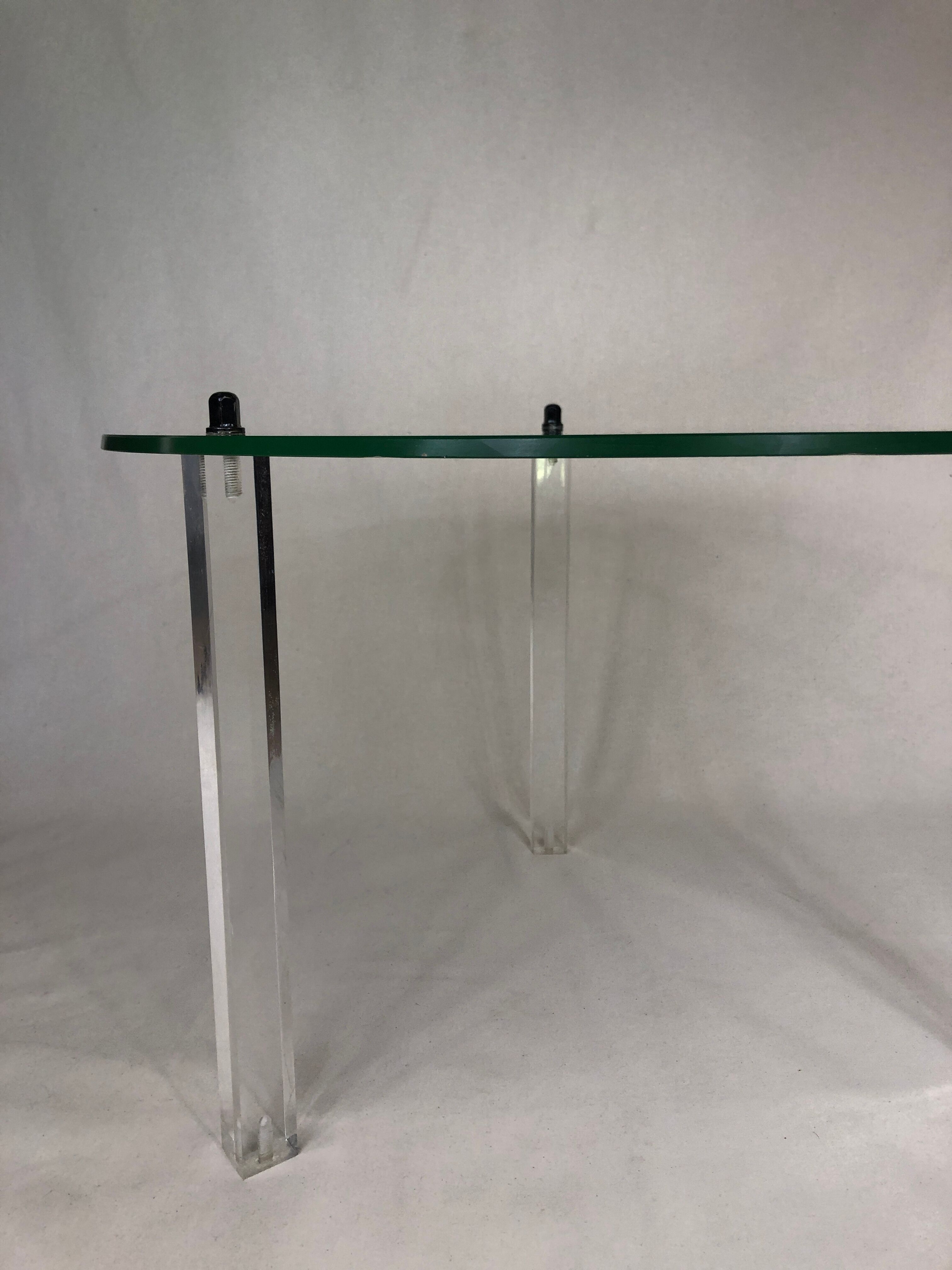 Vintage round coffee table in glass and plexiglass