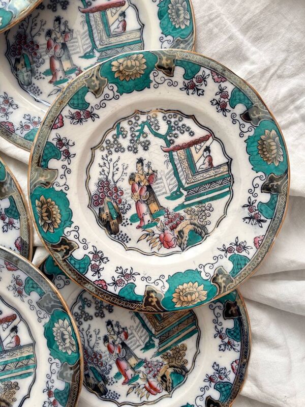 8 assiettes à dessert en terre de fer polychrome « Canton » Boch Freres Keramis