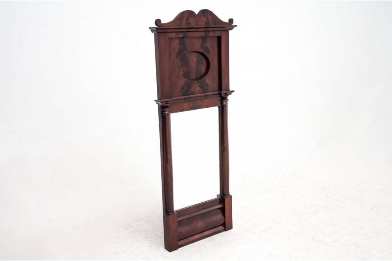 Antique mirror from around 1850. After renovation