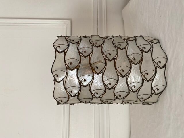 Vintage mother-of-pearl suspension