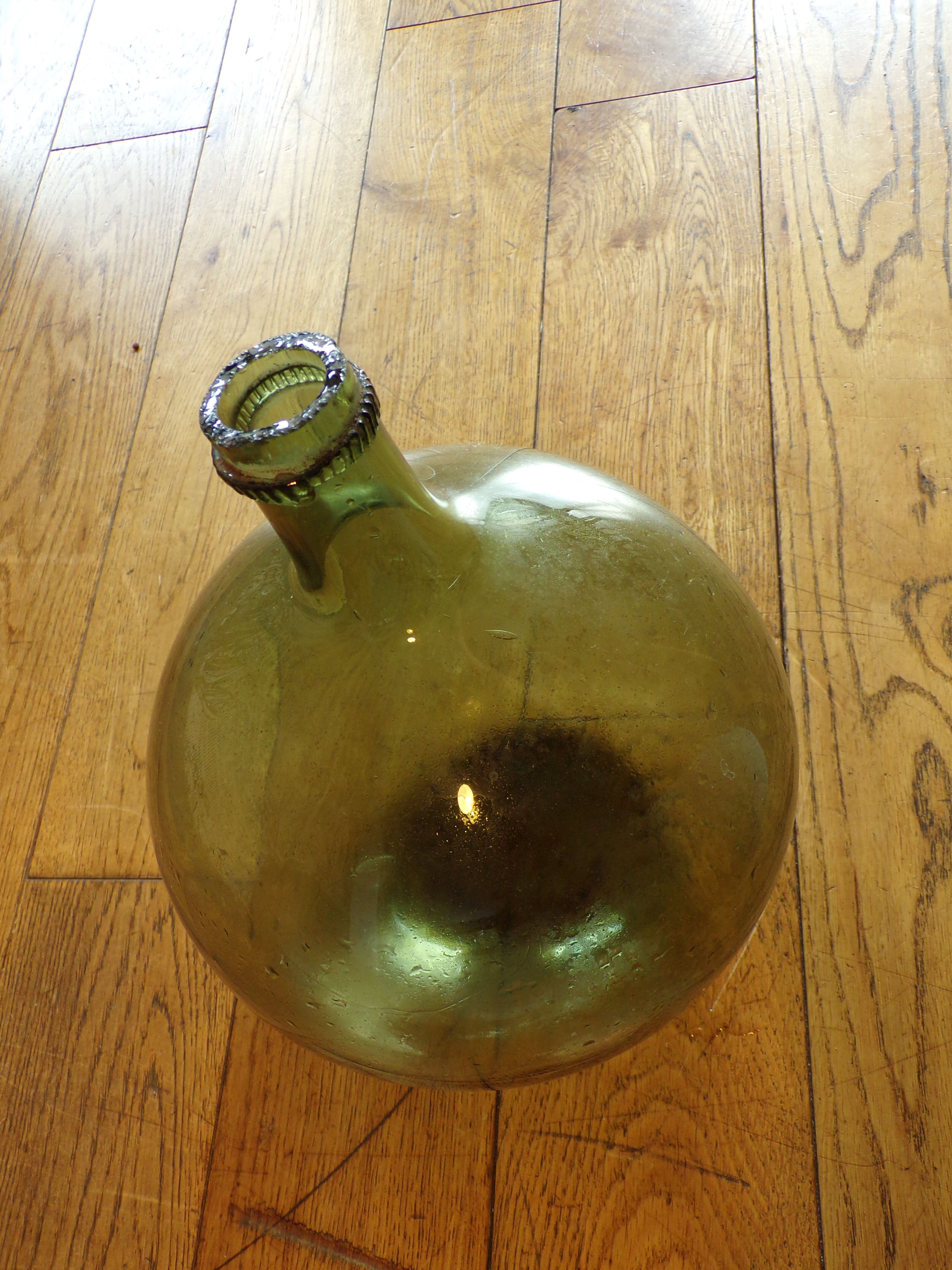 Lady Jeanne 5L blown glass