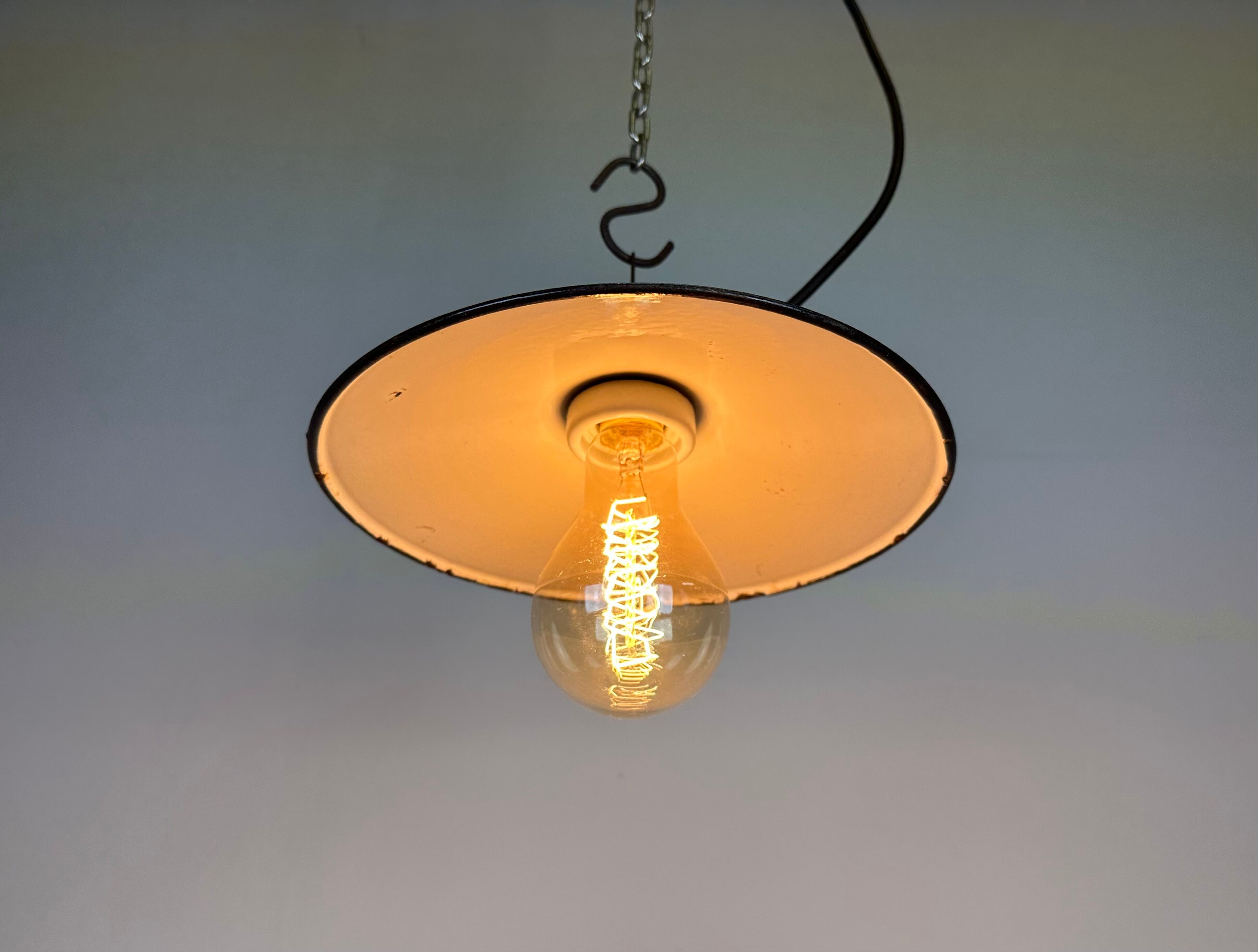 Industrial green enamel pendant light, 1970s