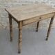 Table en bois patiné