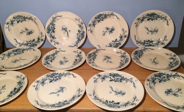 Suite of 12 land of iron plates