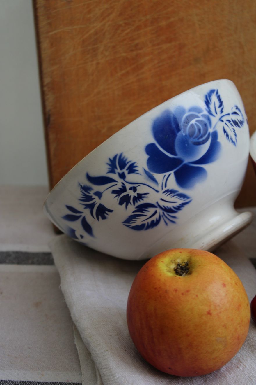 Set of 2 antique ceramic bowls