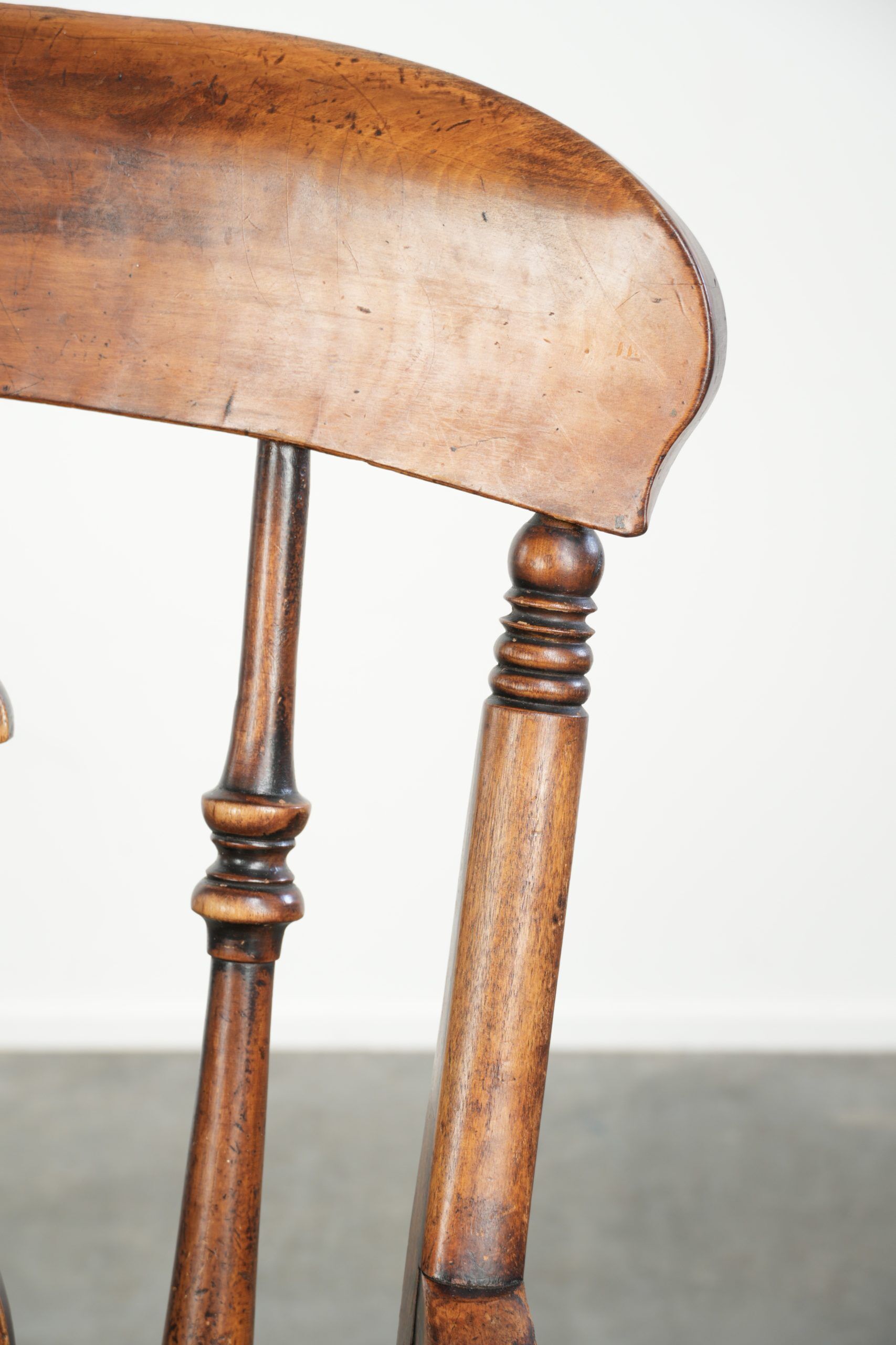 Antique English Windsor spindle chair from the early 19th century