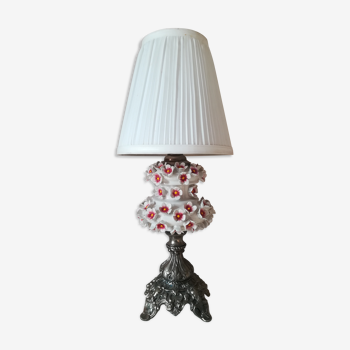 Lampe à fleurs de cerisiers en relief