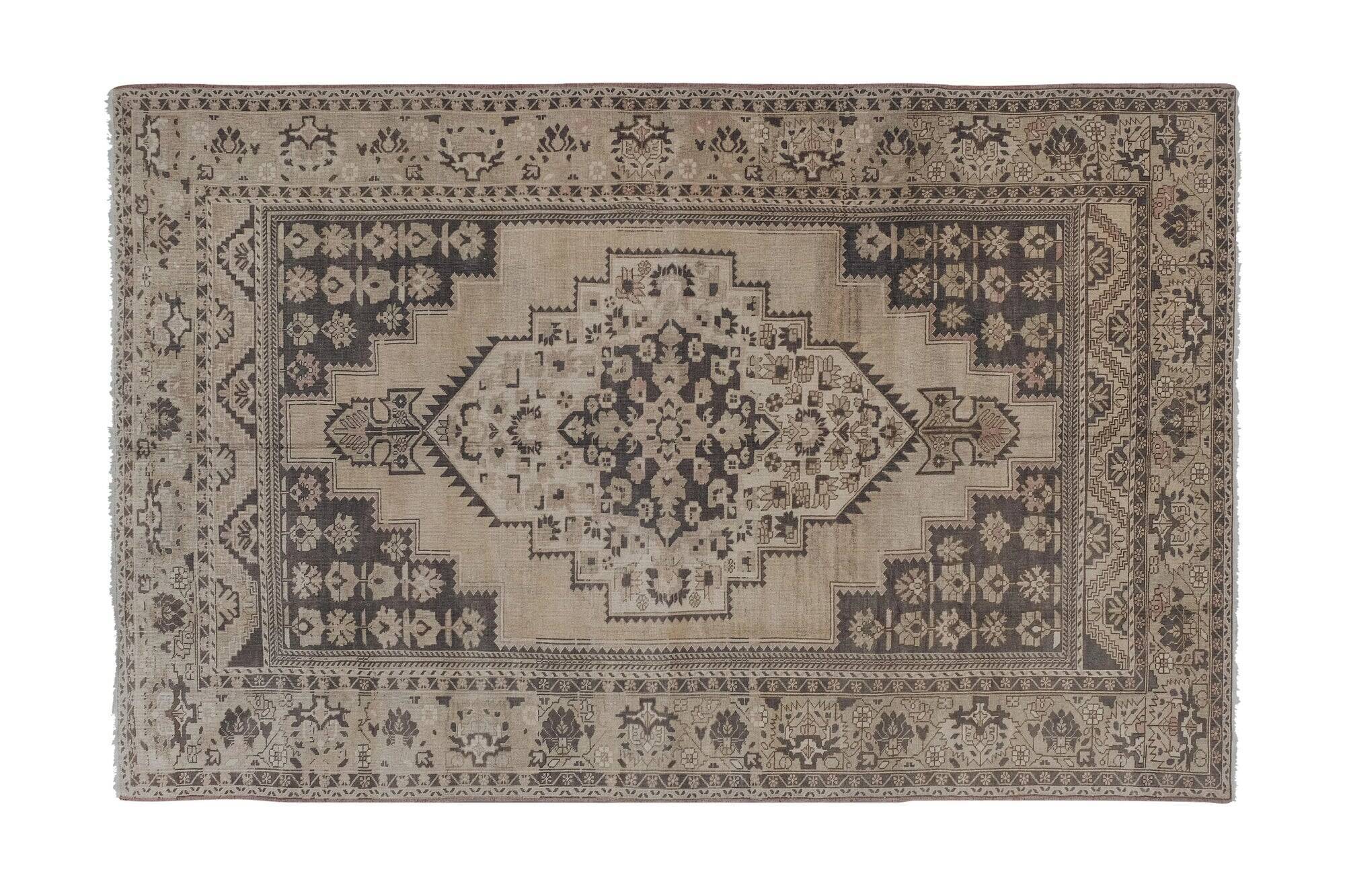 Tapis turc vintage fait main 232x372 cm