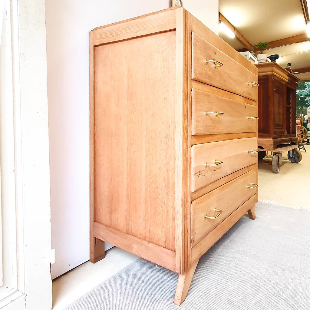 Oak compass foot chest of drawers