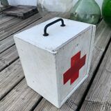 Red cross wooden pharmacy box