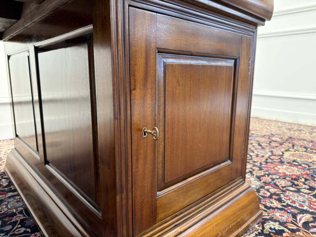 Large English Desk Partnerdesk