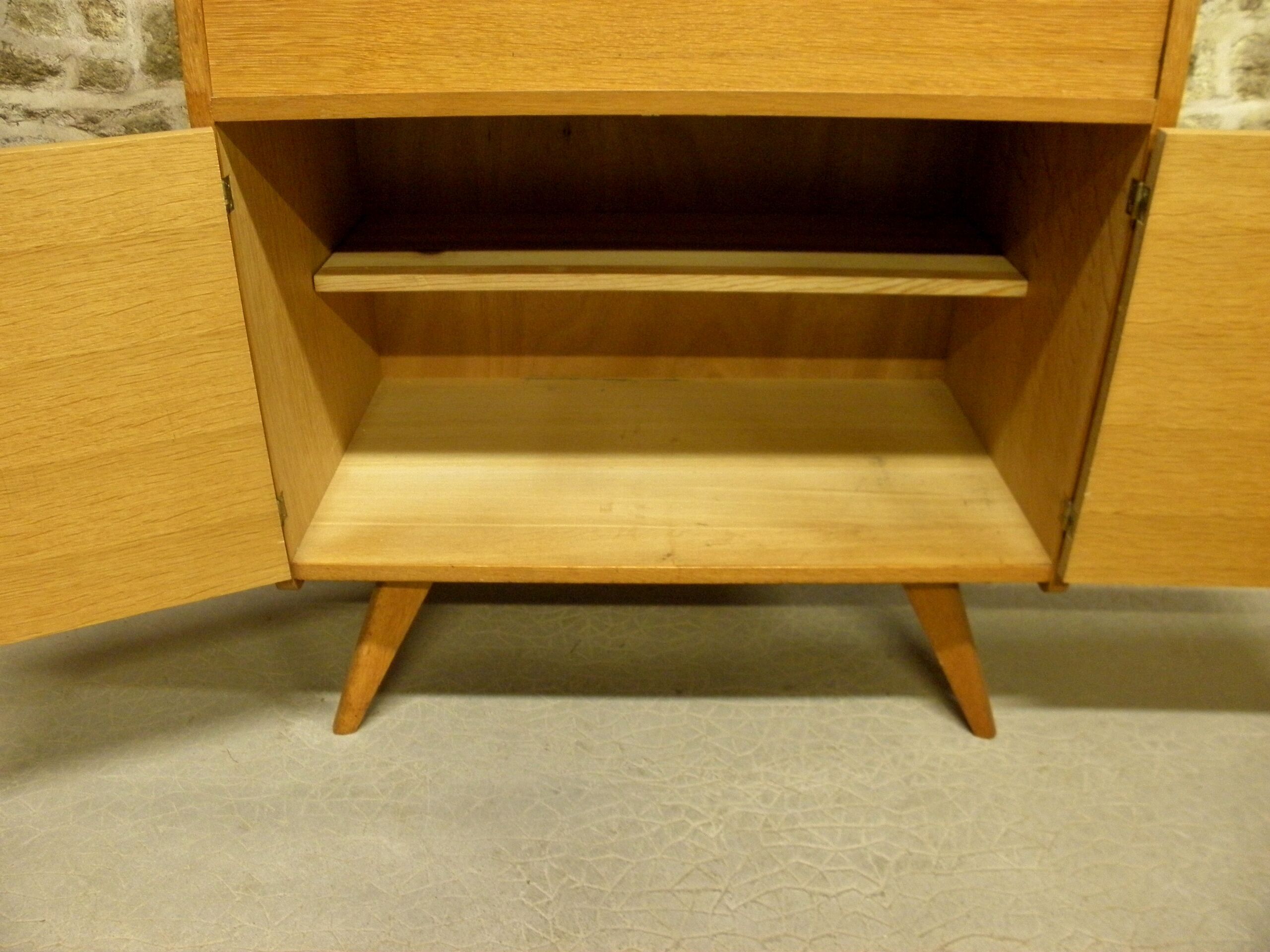 Secretary feet compass 60s