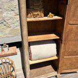 Armoire bonnetière parisienne