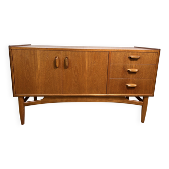 Buffet rétro vintage en teck du milieu du siècle par GPlan – Brasilia 1960