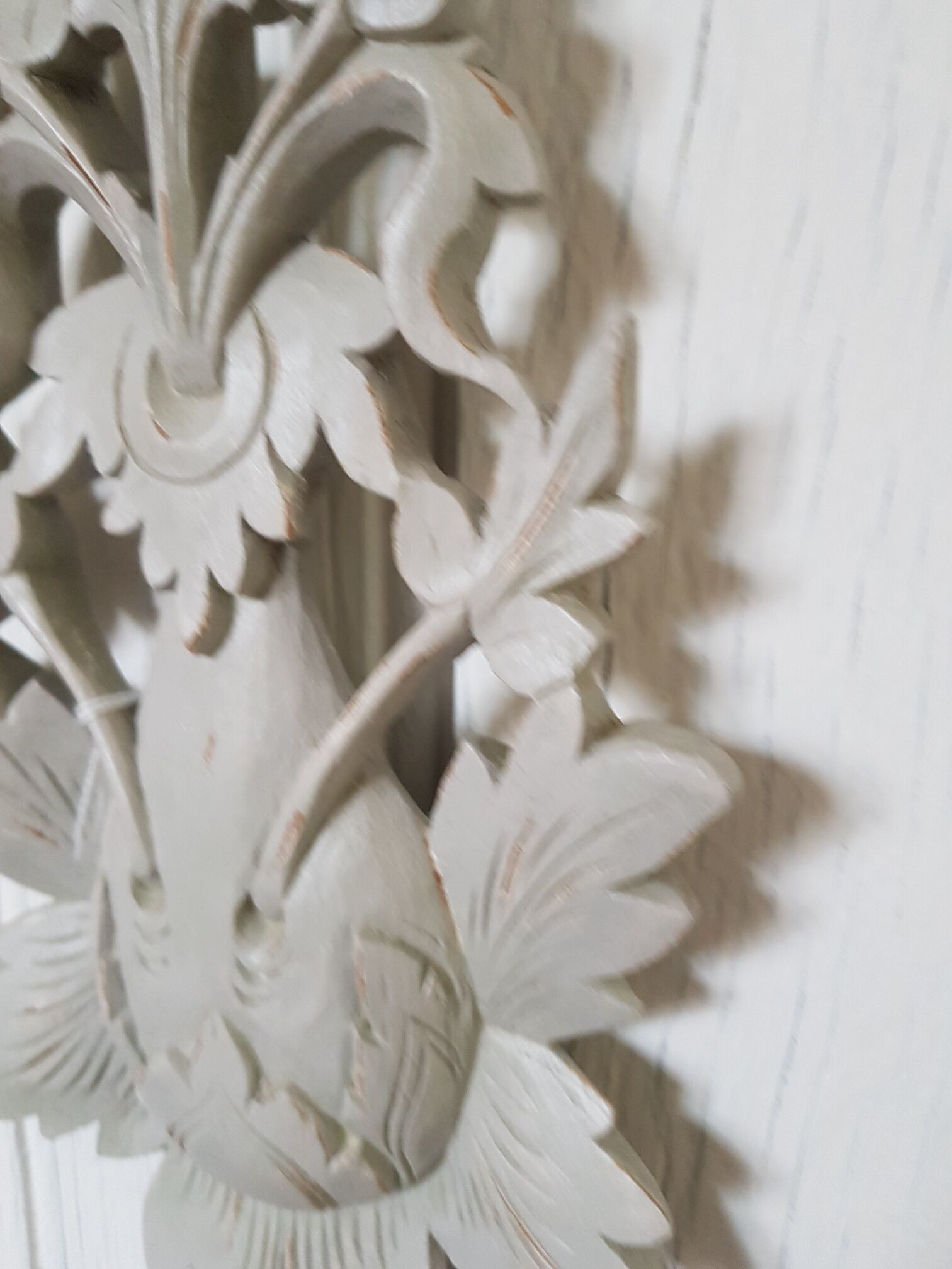 Grey patinated woodwork sculpture