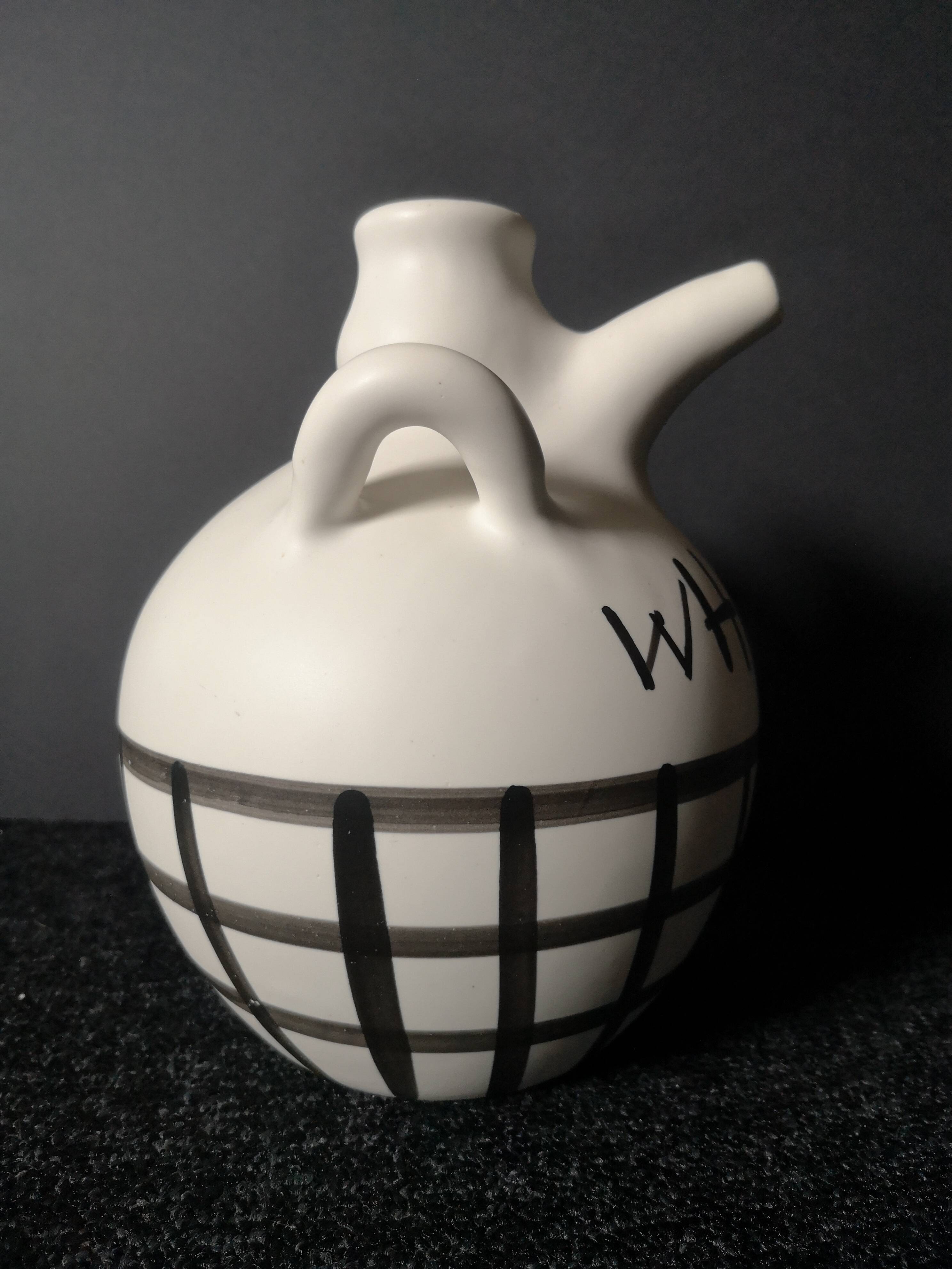 Rare pot carafe chevrette whisky vintage ceramic signed lili valentin