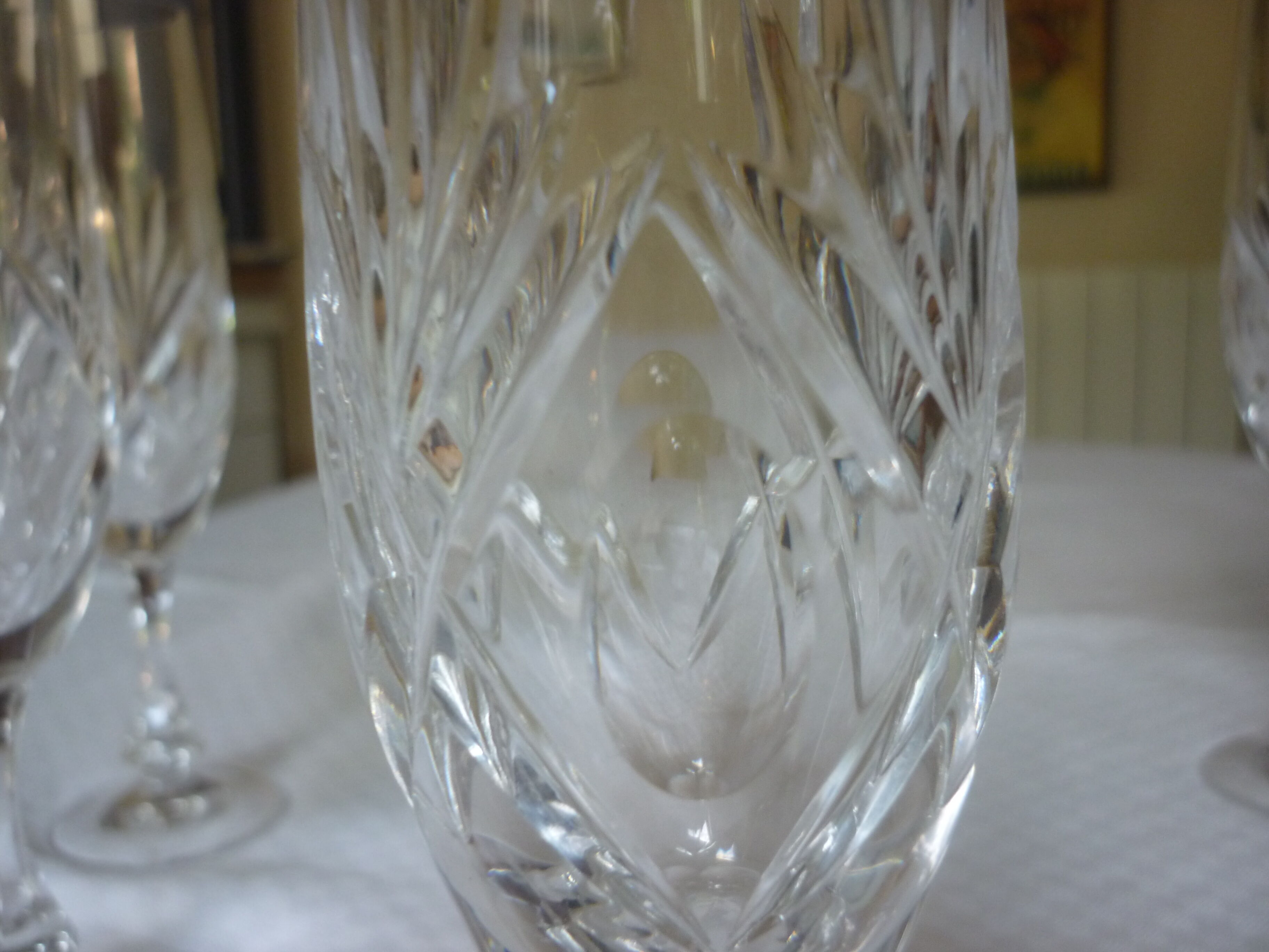 5 flutes with cut crystal champagne