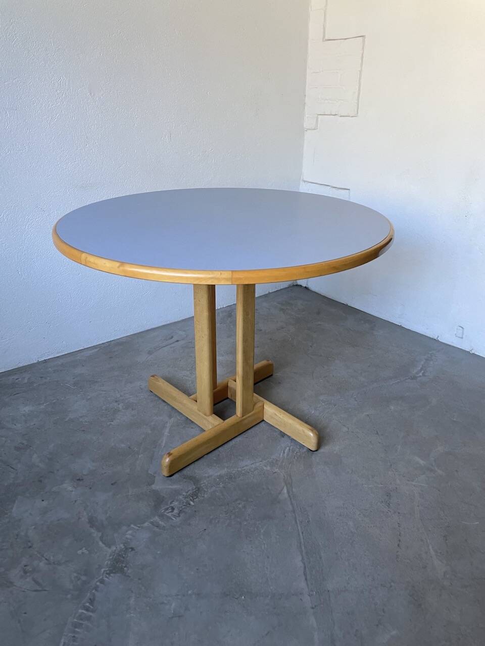 80s round beech table