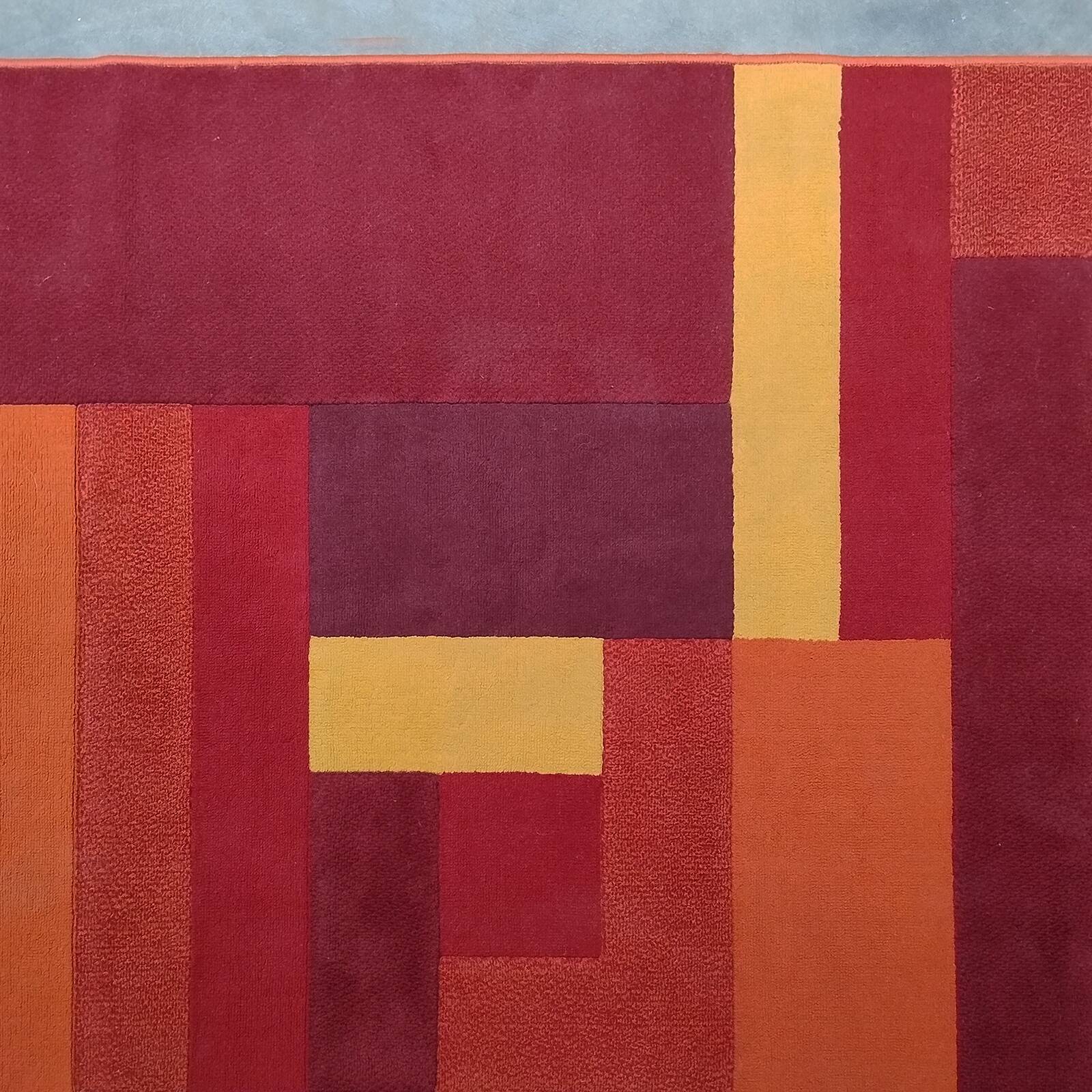 1970s Stunning Geometric Space Age Rug in Wool. Made in Italy