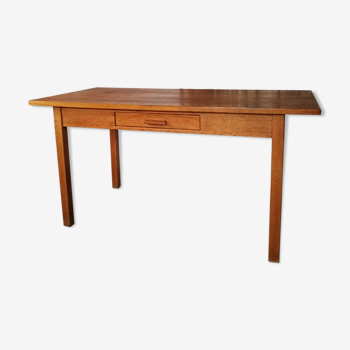 Oak wood farm table