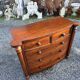 Commode galbée ancienne en acajou de style anglais