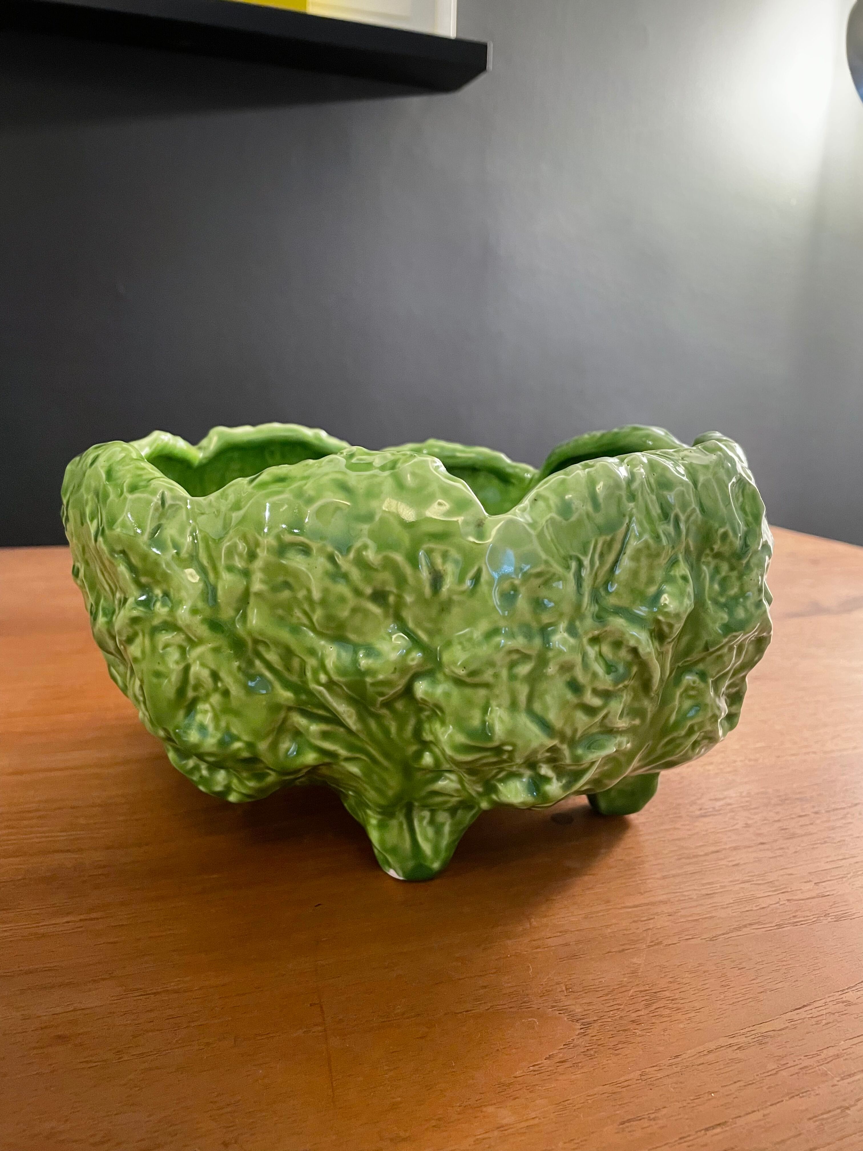Fruit cup / Ceramic salad bowl collard greens
