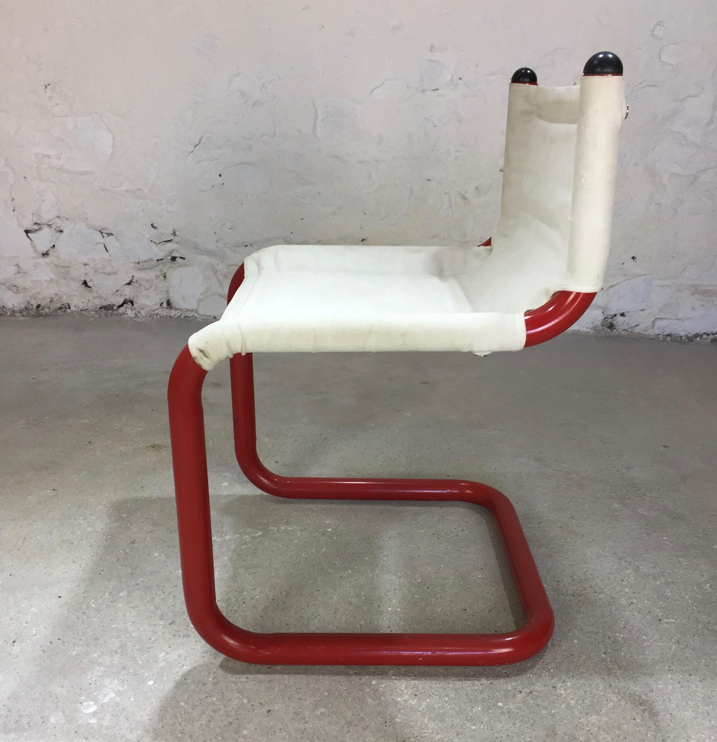 Chair distributed at Prisunic in the 70