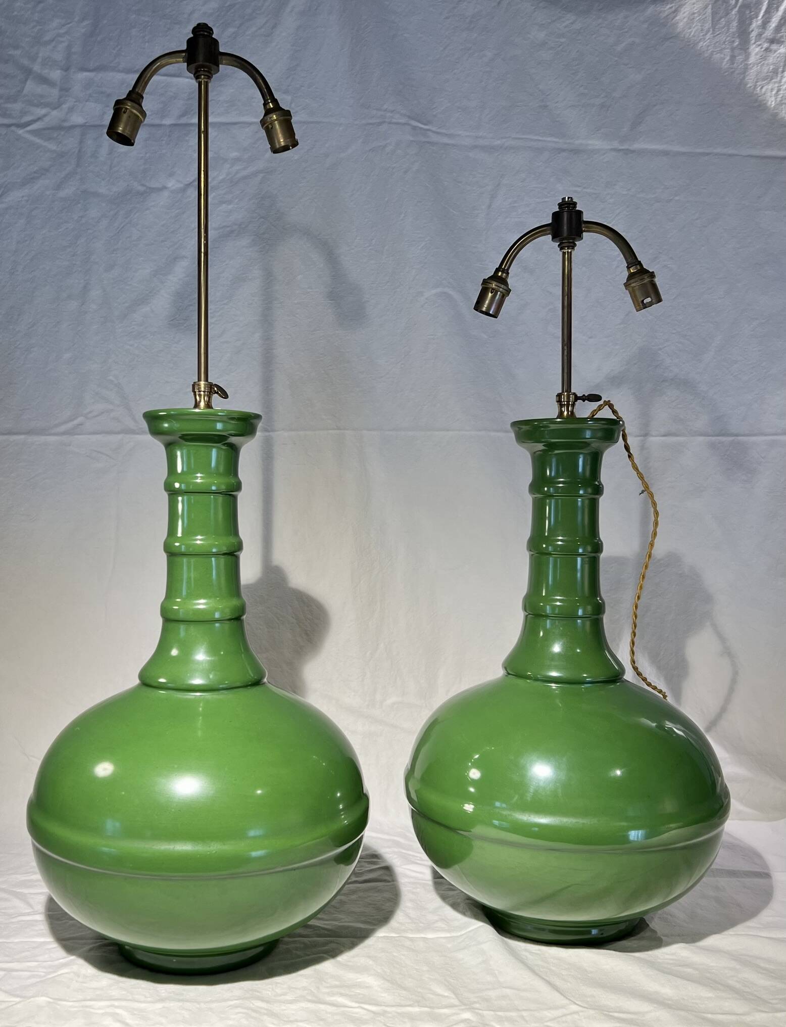 Paire de grande lampe en forme gourde