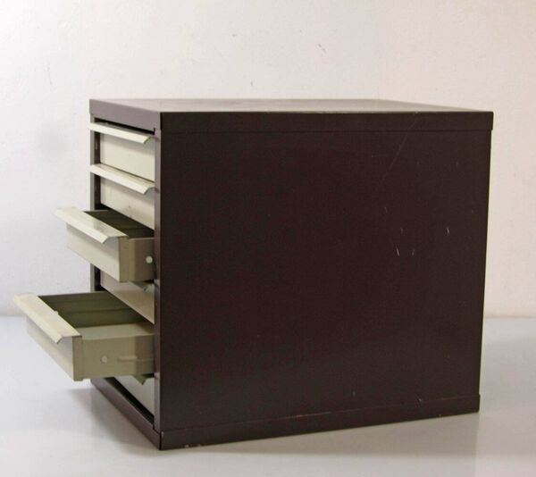 Meuble de rangement 6 tiroirs industriel vintage en métal