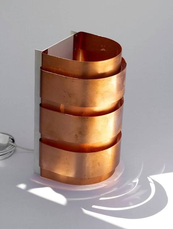 Hans-Agne Jakobsson wall lamp in copper, model V155 - Sweden, 1960s
