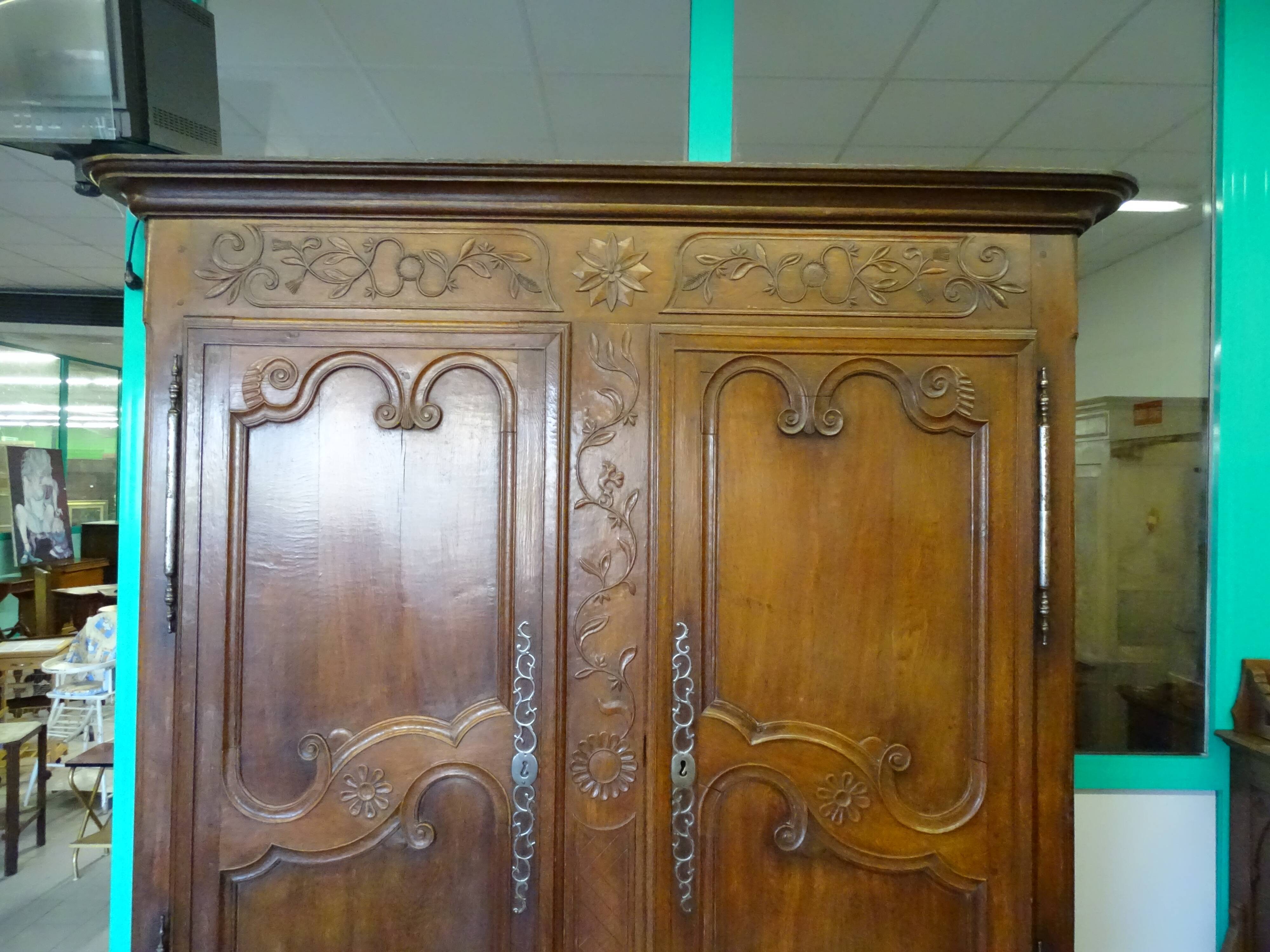 Armoire provençale