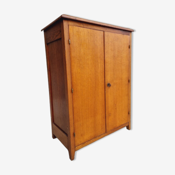 Armoire de cuisine en chêne ou armoire à chaussures