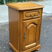 Table de chevet haute meuble d'appoint en chêne teinté miel 1980