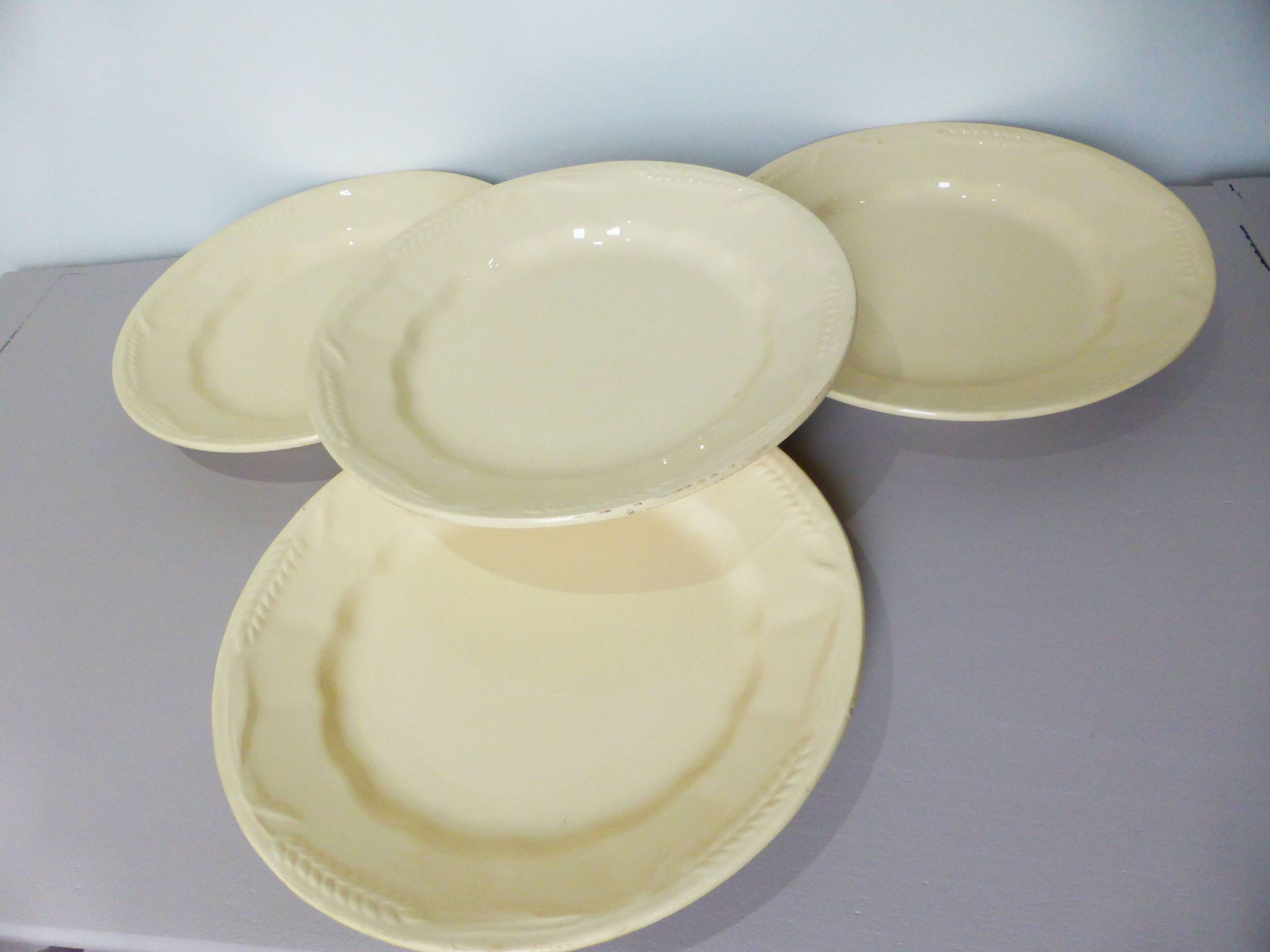 Set of 4 vintage flat plates from Moulin des Loups and St Amand 210369