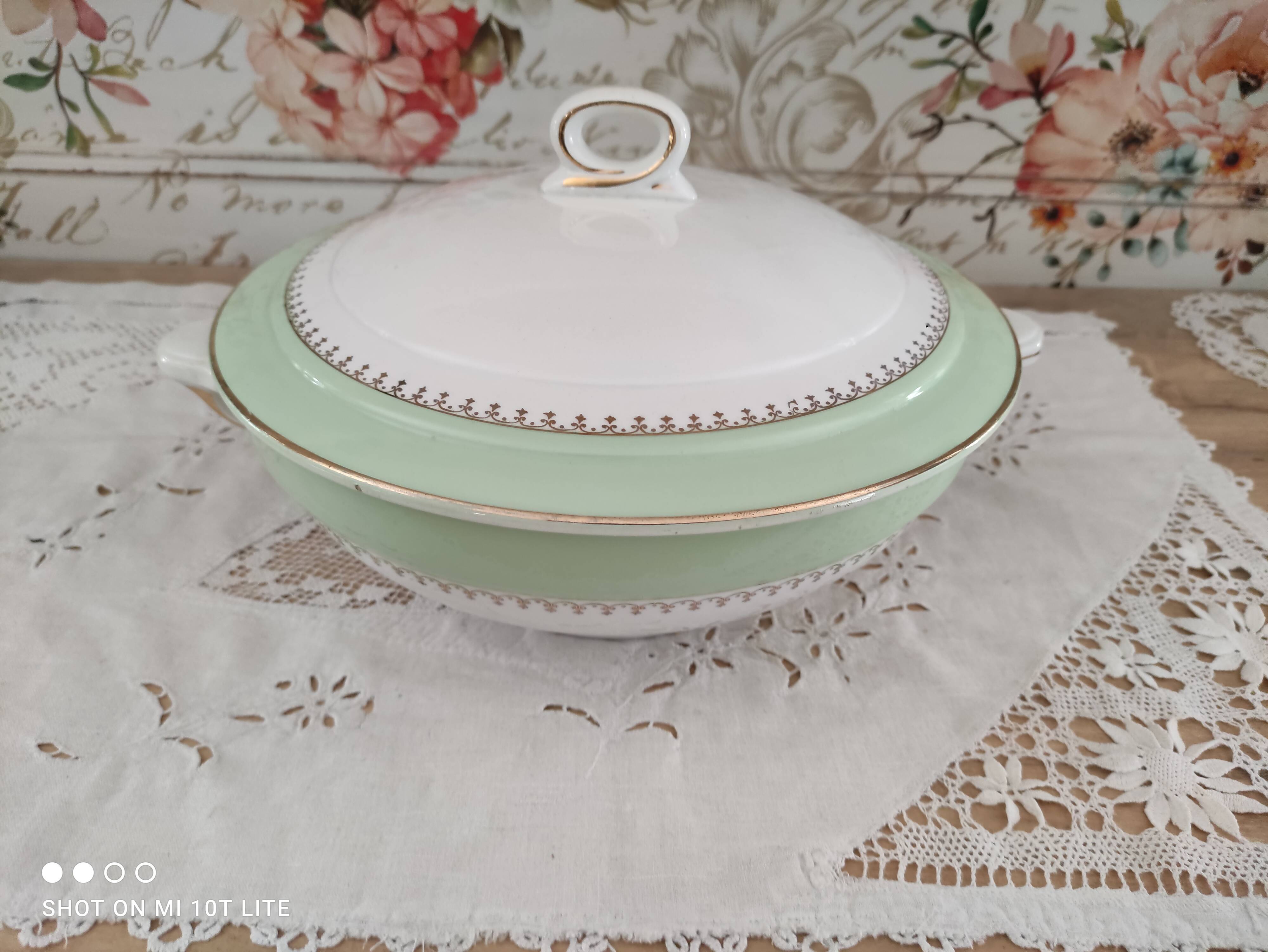 Soup tureen in water green with golden frieze, Cafés Lemaire.