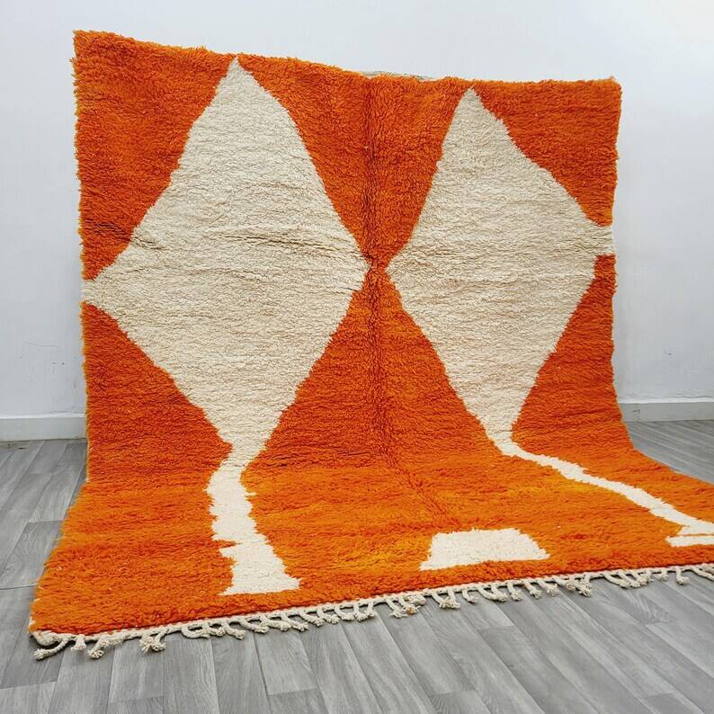 Beautiful handmade orange rug 200cm x 300cm