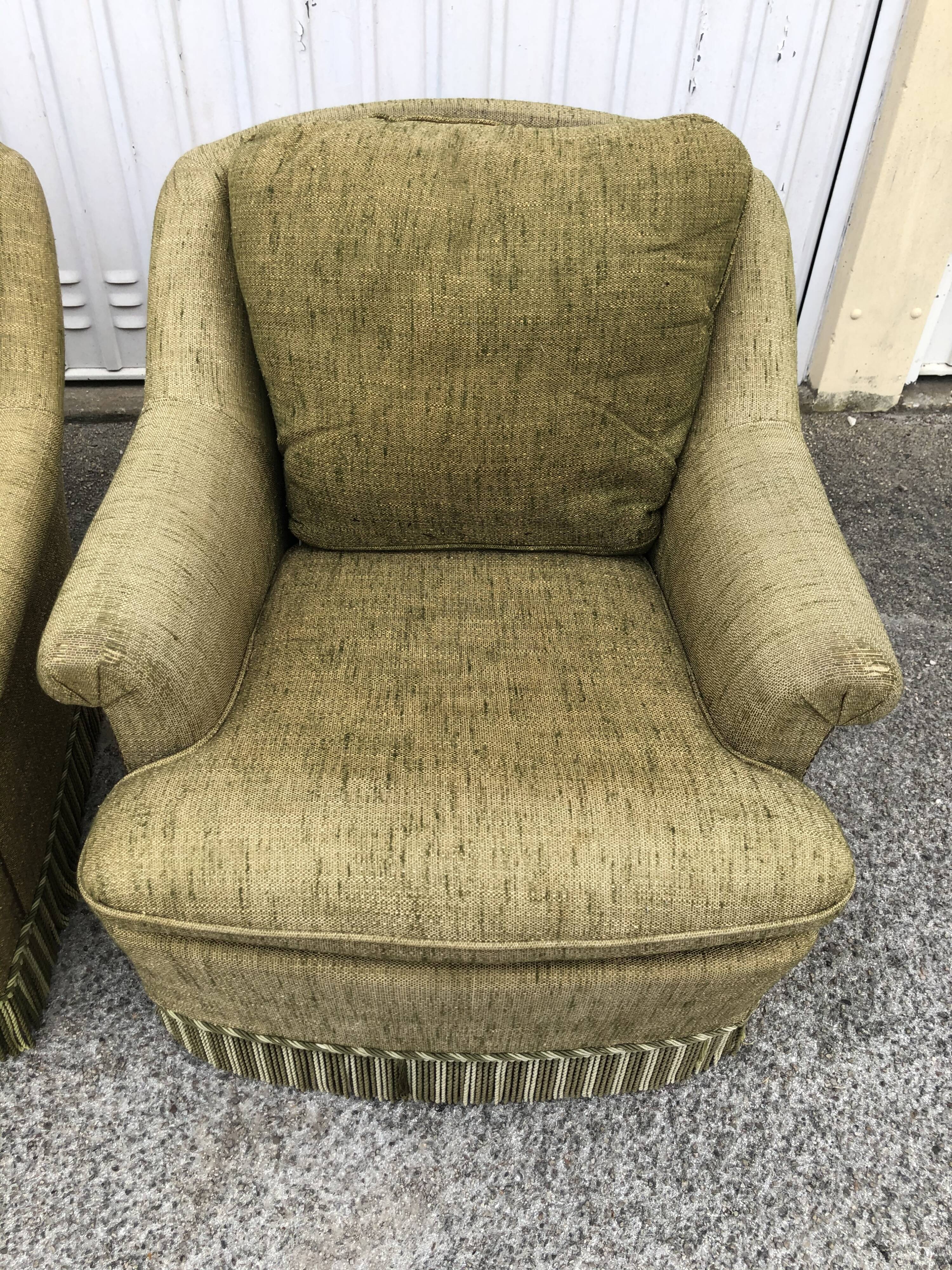 Paire de fauteuils seventies en tweed vert