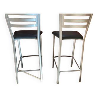2 chaises de bar