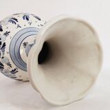 Delft vase decorated with a bird