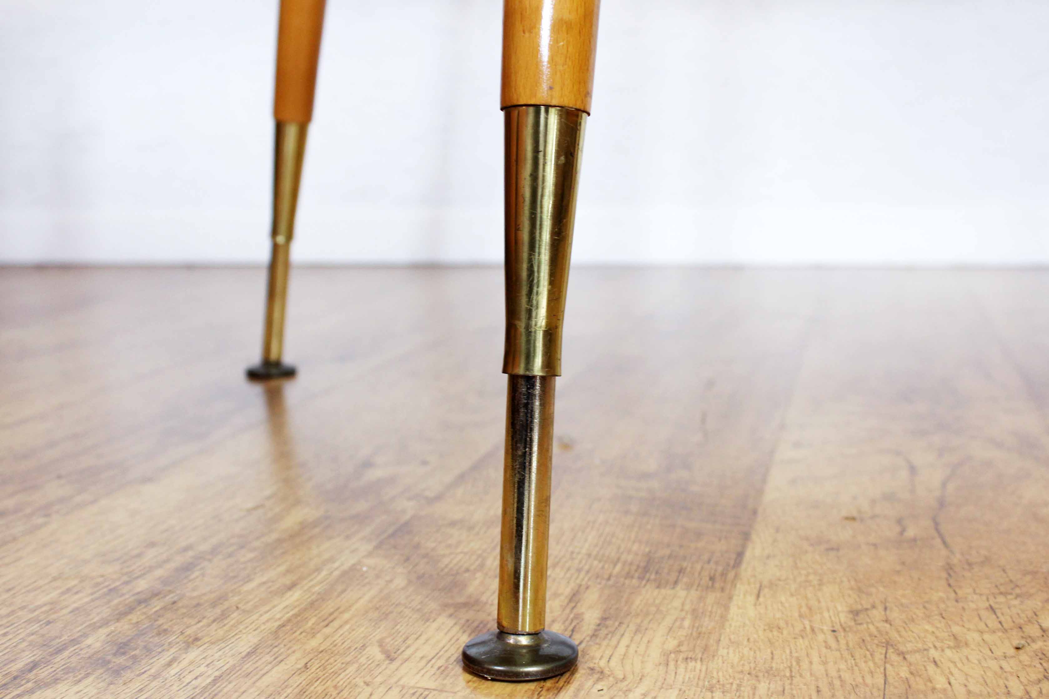 Table with compass feet from the 70s with "rise and fall" system