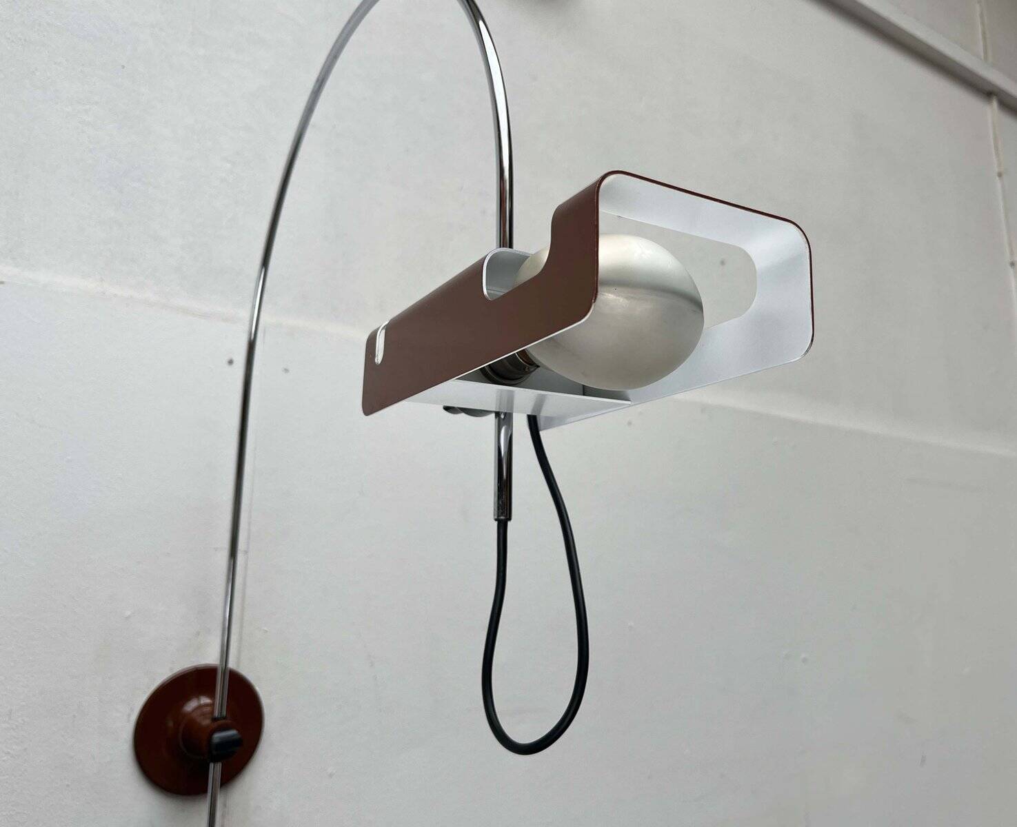 Mid-Century Modern Italian Space Arc Spider Wall Lamp by Joe Colombo for Oluce, 1960s