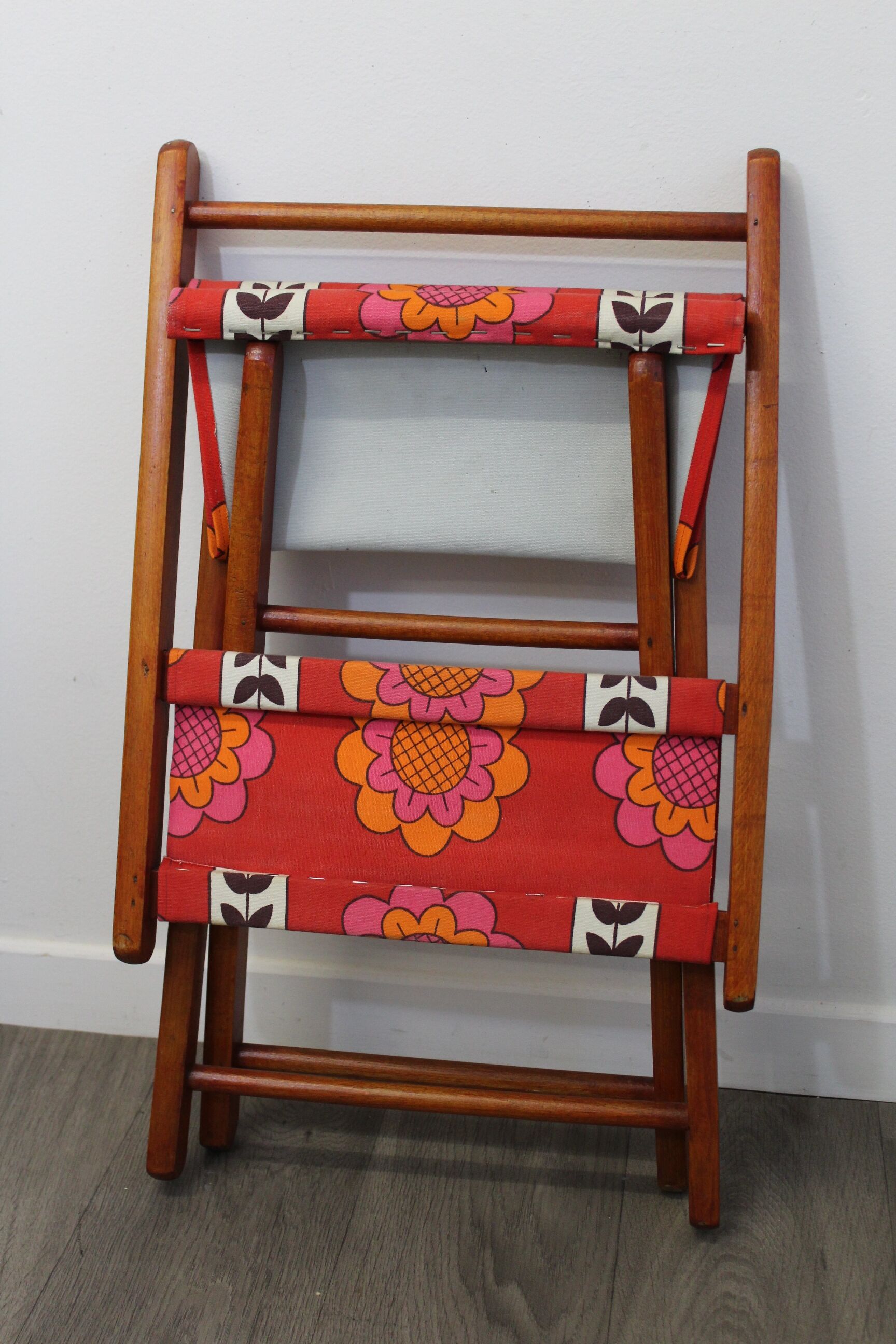 Vintage fabric folding chair