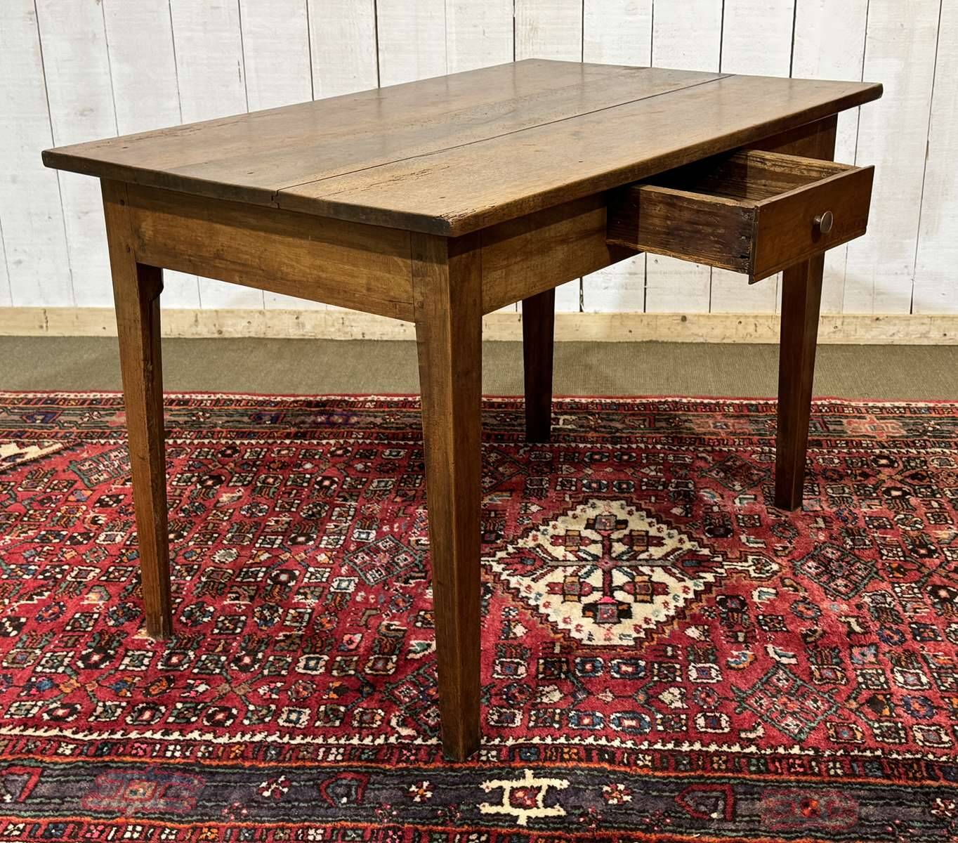 Table bureau en noyer XIXème