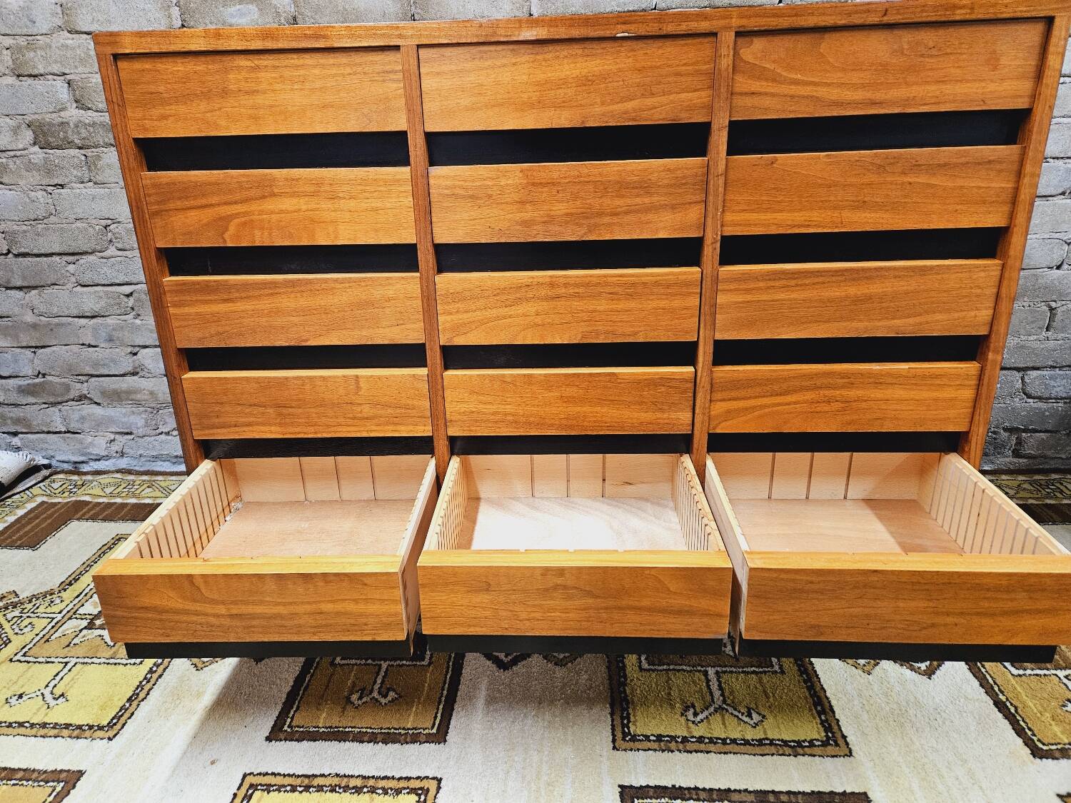 Commode ou meuble de métier scandinave 1970