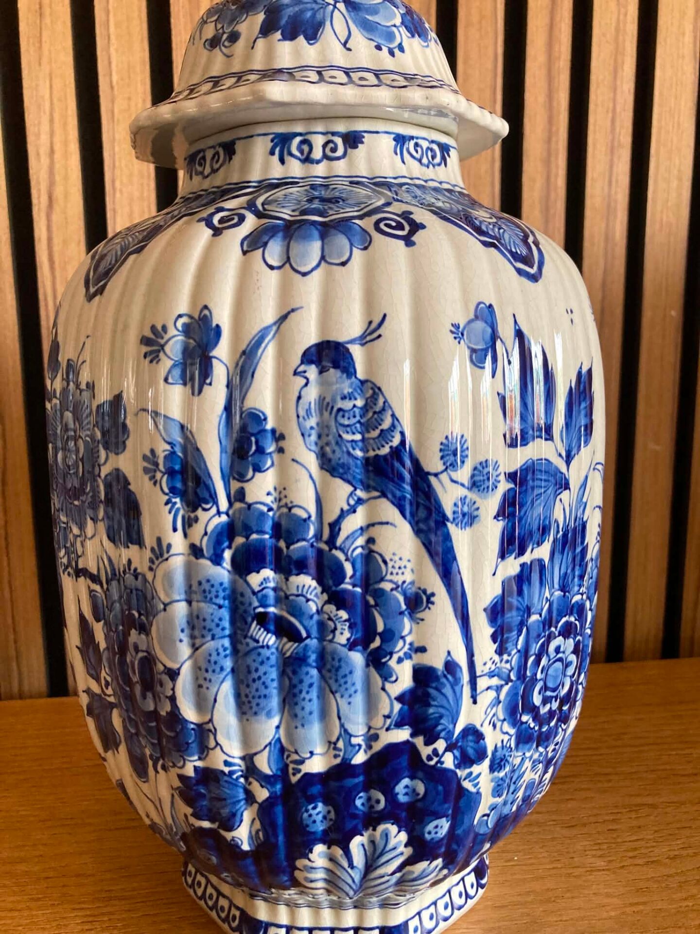 Vase with lid Delf