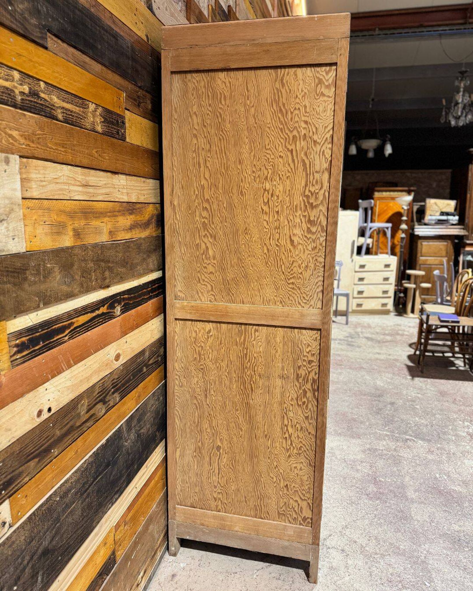 Old hardware cabinet in pitch pine - Early 20th century - Sandblasted