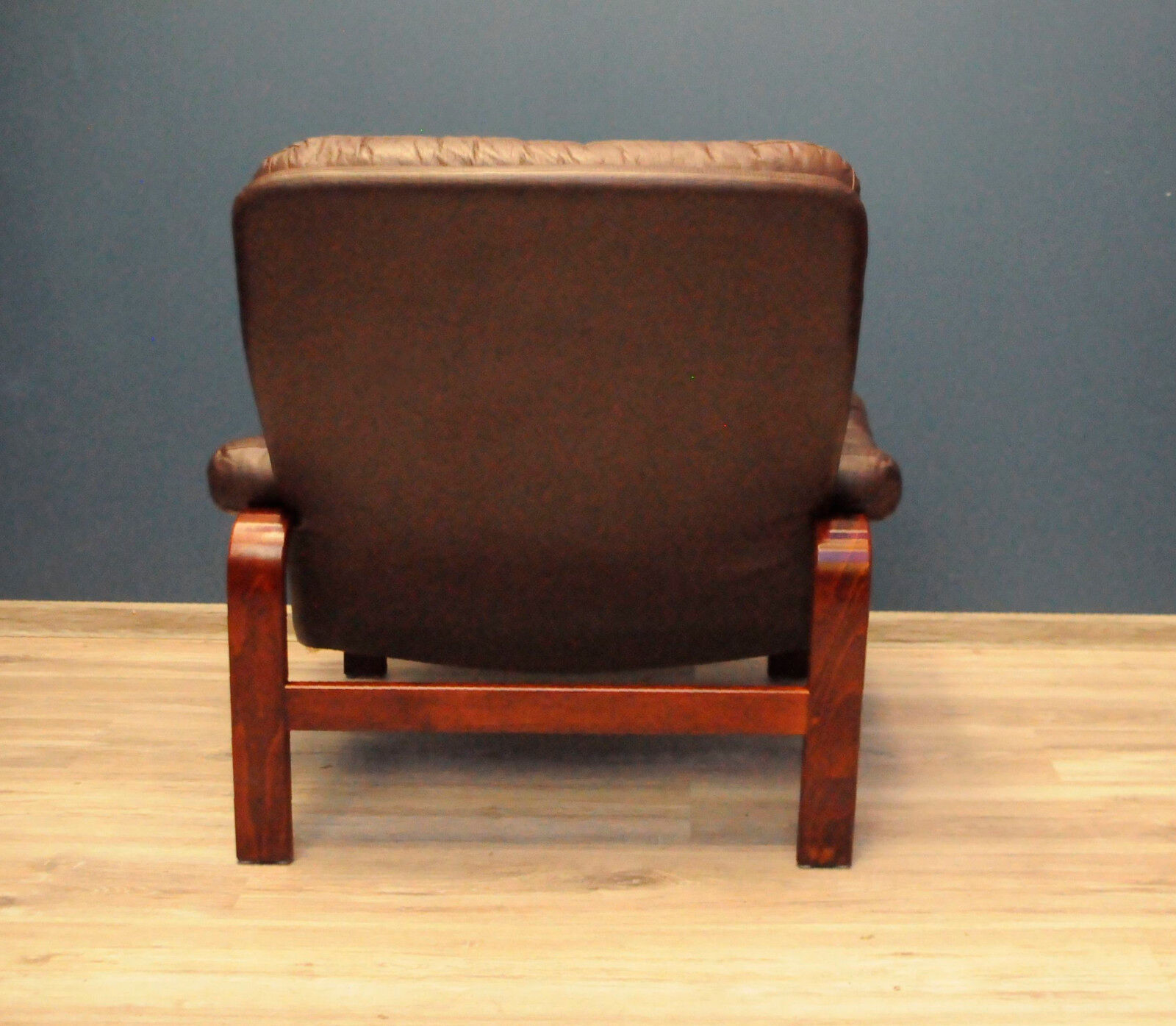 Fauteuil en cuir scandinave Gota Mobler